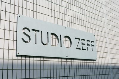STUDIO ZEFF photo + coffee 貸しスタジオ、レンタルスペース、ギャラリー、多目的スペースの室内の写真