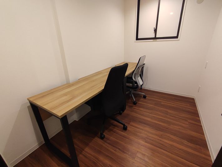 鍵付完全個室【２B】 - コワーキングスペース【ベース大曽根】