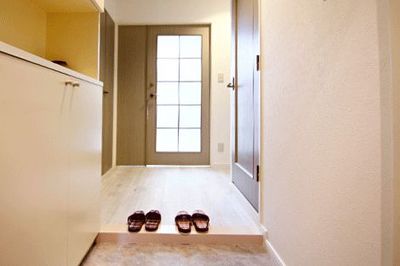玄関 - バービーカーサスタジオ キッチン付き撮影レンタルスペースの入口の写真