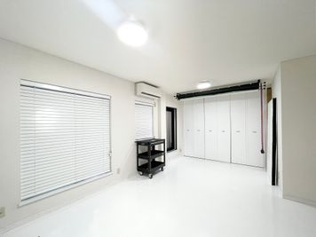 レンタルスタジオINB 撮影スタジオ／フリースペースの室内の写真
