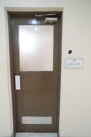 ５階フロア共通のトイレです。 - ネクスタ千葉葭川公園前 会議室のその他の写真