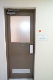 ５階フロア共通のトイレです。 - ネクスタ千葉葭川公園前 会議室のその他の写真
