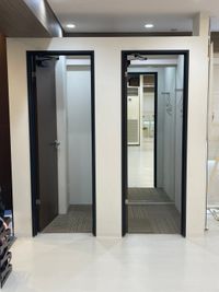 着替えスペース×２ - 世良バレエスタジオ バレエスタジオ・ダンススタジオの室内の写真