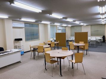 社会学習塾いろは JR相模原駅徒歩4分！ひろびろ空間！個人でもビジネスでも！の室内の写真