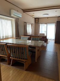1F ダイニング - 旧檀上邸 キッチン付きレンタルスペースの室内の写真