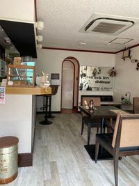 KOZA カフェスペース　レンタル オシャレカフェ　キッチン付き　の室内の写真