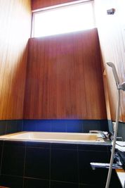 8階：バスルーム
ご自由にご利用いただけます♪ - アキバホームスタジオ キッチン付き撮影レンタルスペースの室内の写真