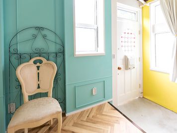 イギリスから輸入したアンティークドア - スタジオネロリ スタジオ・ネロリ　格安一軒家キッチン付き撮影スタジオ 65㎡の室内の写真