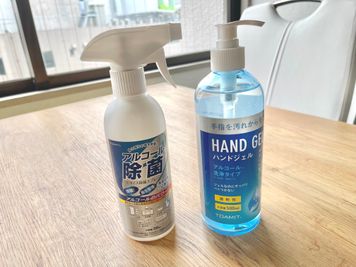 新大阪駅の東口10秒のレンタルスペース/会議室【SS新大阪】 無料WiFi・備品全無料貸出の多目的室・ルーム618の設備の写真