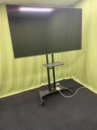 75インチ　液晶テレビ - SASUKE　SPACE　SHAREの設備の写真