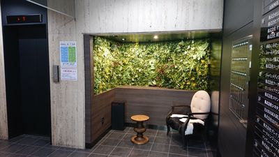 1階ラウンジの隣のエレベーターで9階受付へお越し下さい。 - SASUKE　SPACE　SHAREの入口の写真