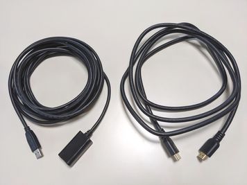 USB延長ケーブル＆HDMIケーブル - RS（リモートスタジオ） リアル＆バーチャル対応オフィスルームの設備の写真