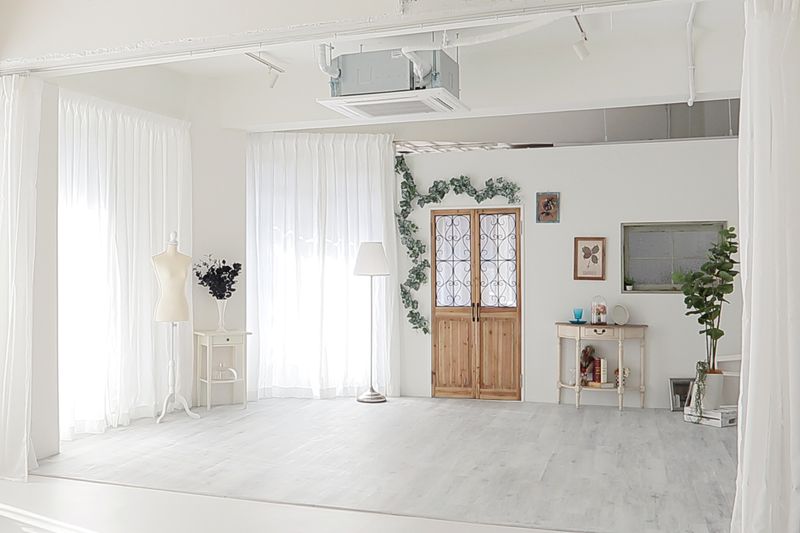 ホワイトガーリーフォトルーム - studio Berry