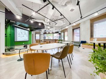 1F フリーデスクも使用可能 ♪ - Colony#15高田馬場 【2名部屋】個室ドロップイン №5のその他の写真