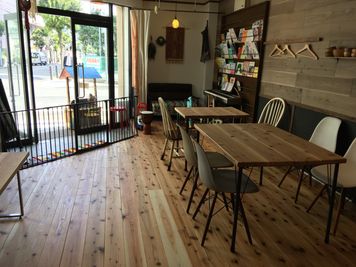 cafe&レンタルスペース baila カフェスペースの室内の写真