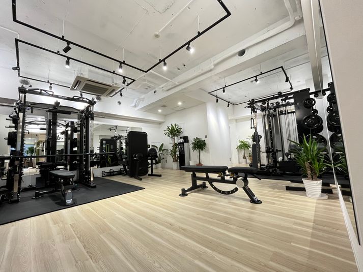 マシン充実！パーソナルトレーニング用レンタルスペース！ - AuSportGym オスポールジム