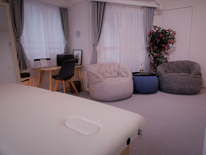 レンタルサロン、大きな姿見コスプレのお着換えの場 - レンタルスペースMU(むう）