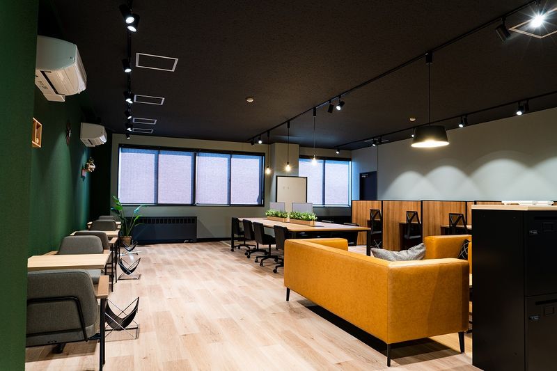 コワーキングスペース - 日本工学院北海道専門学校サテライトオフィスen