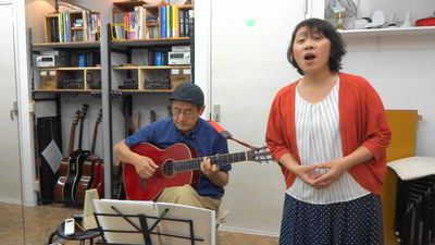 ボーカルの練習をしている様子 - 【京都伏見】Johnny 貸しスタジオ 格安 貸しスタジオ Johnnyの室内の写真