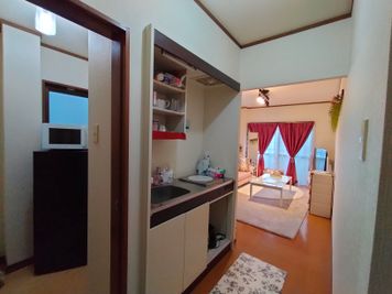 パーティ・誕生日会【コンビニ0分】オオノビル305「ロココ川口」 ハロウィン🎃2面採光✨ママ会👶優しい日差し💗癒し系スペースの室内の写真