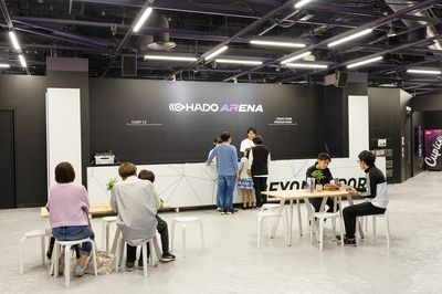 受付エリア。ここに受付を設置可能です - HADO ARENA お台場店 グランドステージの外観の写真