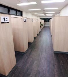 自習室 KAKOI 巣鴨駅前店 指定席：24番（半個室ブース）の室内の写真