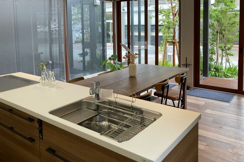 Living2 - U-SPACE川崎店