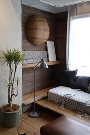 家具装飾品など配置済みで移動可能 - ニシワキビル ミニキッチン付プライベートルームの室内の写真