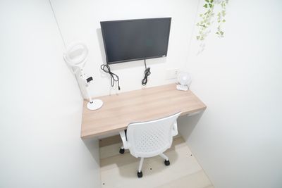 ＜ミニマルワークスペース高田馬場No.2＞戸山口から徒歩2分！完全個室⭐️光回線Wi-Fi📶モニター🖥テレワーク/Web会議 - 【ミニマルワークスペース高田馬場】