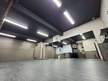 レンタルスタジオBigTree 泉南店の室内の写真