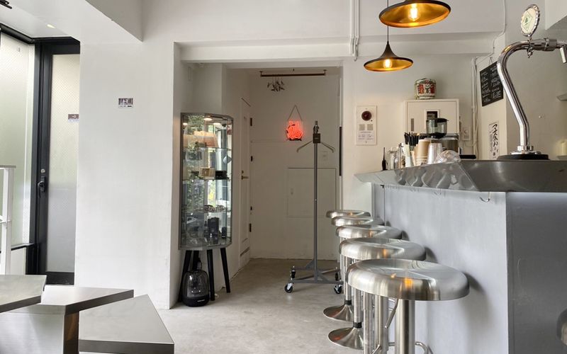 BAR&CAFE 撮影レンタルスペース - VIZ BAR&CAFE