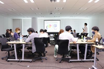 新橋アイマークビル4F セミナールーム/大会議室の室内の写真