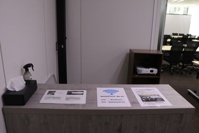 BasisPoint Lab. 新橋日比谷口店 セミナールーム/大会議室の設備の写真