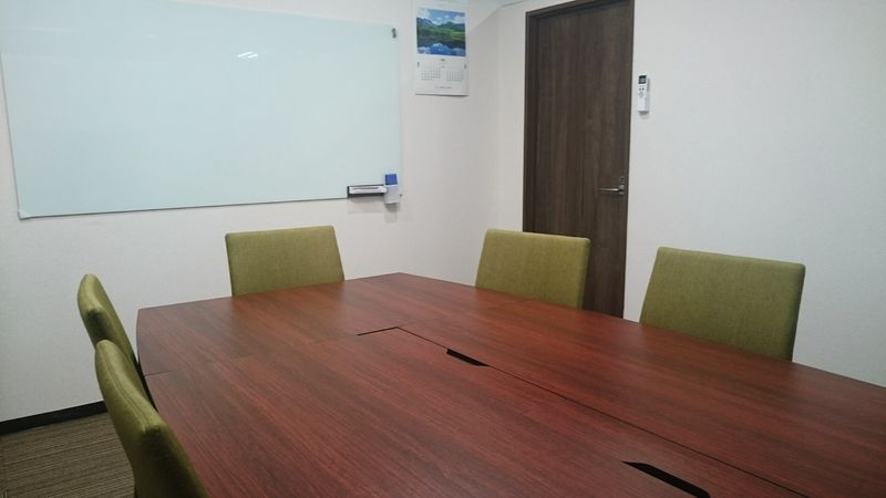 会議室A→完全な個室 - 東梅田センターオフィス会議室