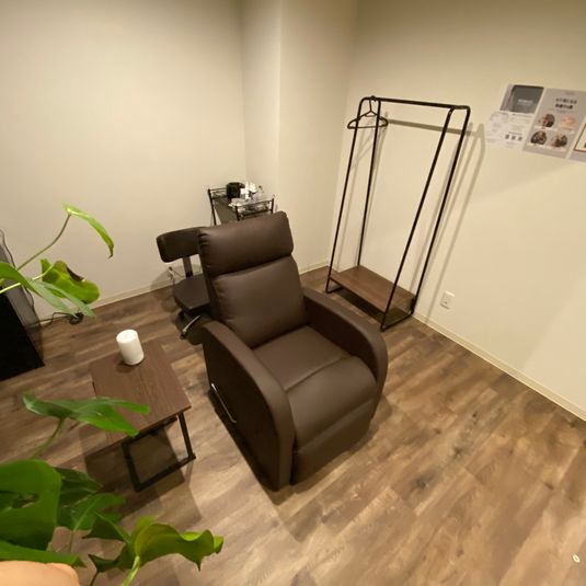 サロンに必要な物は全て揃うレンタルスペース - ROMAN