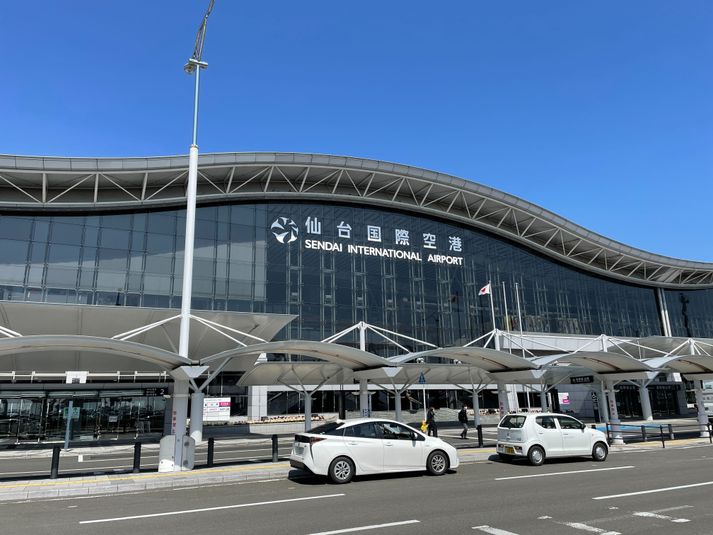 131-01 - テレキューブ 仙台空港 2F 国内線搭乗待合室内