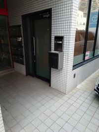 入り口はわかりやすい場所にあります♪ - レンタルスペースデルタ　Rentalspace Delta レンタルスペースデルタ岡山の入口の写真