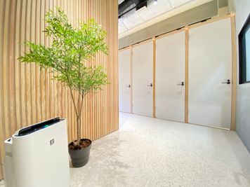 個室（7室） - GARAGE MACHIDA 町田フリードリンク付レンタル個室/駐車場無料の室内の写真