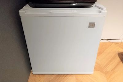 冷蔵庫 - HOTEL ORIGO HAKATA - Gion -  レンタルサロン　202号室の設備の写真