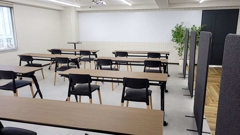 ＜オンタイムセミナー会議室＞⭐️最大20名収容⭐ - オンタイムセミナー会議室 -土日祝日のレンタル開始-