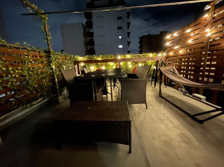 エモい下町の屋上テラス（ハンドメイドのバーカウンター付き） - Bedgasm Place