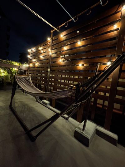 エモい下町の屋上テラス（ハンドメイドのバーカウンター付き） - Bedgasm Place