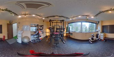 360°カメラ内観2※現在はオールインマルチスミスマシンに変更されておりますのでご安心くださいませ - HORNET GYM 【新中野駅３分/47㎡】静かで清潔な大人向けのレンタルジムの室内の写真