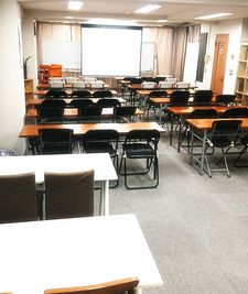 レンタルスペース「高田馬場駅近く研修会議室」 高田馬場　レンタルスペース　山手線・東西線・西武新宿線２分会議室の室内の写真