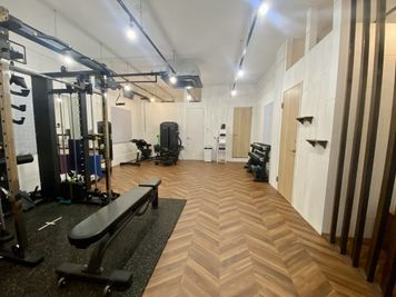 LILA Fitness Studio トレーニングスペース(撮影用)の室内の写真