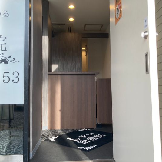 マンツーマン対応の治療院を【丸ごとレンタル】、複業、独立前に最適 - シェアサロン【Familia】