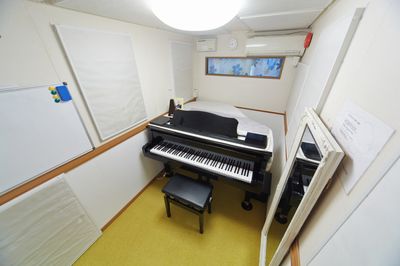 24時間換気 - フィアルサロン（南青山） 防音室A【グランドピアノ】WIFI（即決の室内の写真