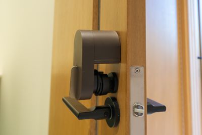 電子キーにて自動施解錠 - GARAGE MACHIDA 南大谷店 町田フリードリンク付レンタル完全個室（A席）/駐車場無料の設備の写真