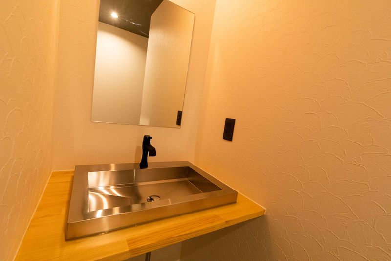 DANCE STUDIO TRIGER SECOND - DANCE STUDIO TRIGER SECOND