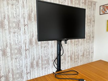 HDMIケーブルもご用意しています。 - MEETINGROOM 85坂戸 貸会議室/個室/8名/清潔/格安の設備の写真